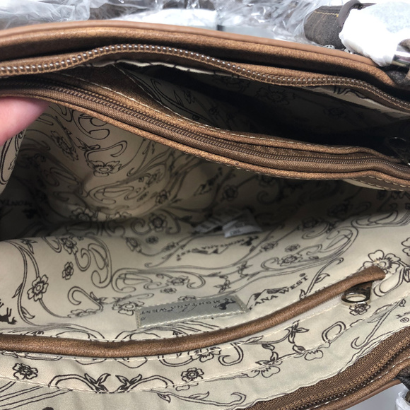 Montana West Embroidered Tote Bag+ Wallet - Picture 6 of 7